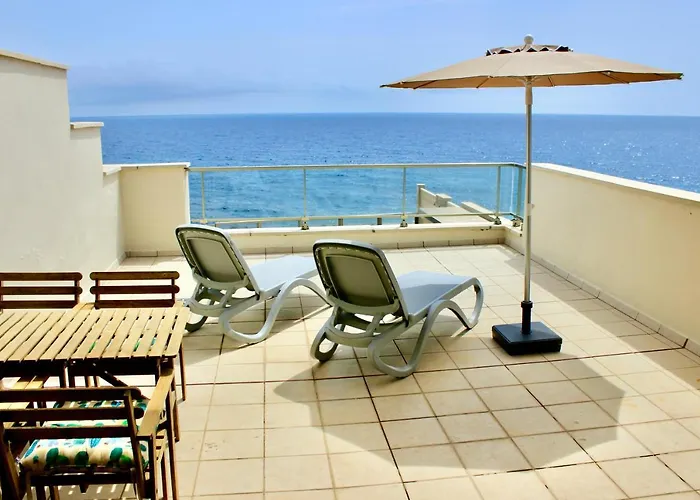 3bdr + 2bath Ocean View Apartment
