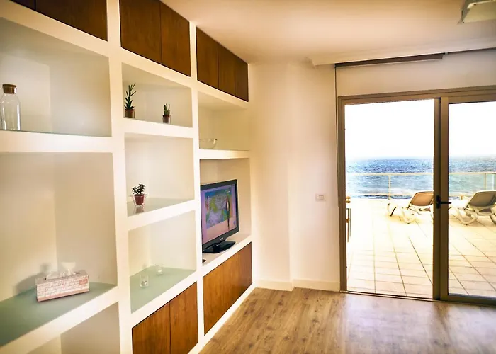 Apartment 3bdr + 2bath Ocean View *