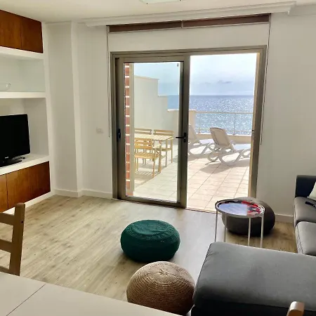 Apartment 3bdr + 2bath Ocean View