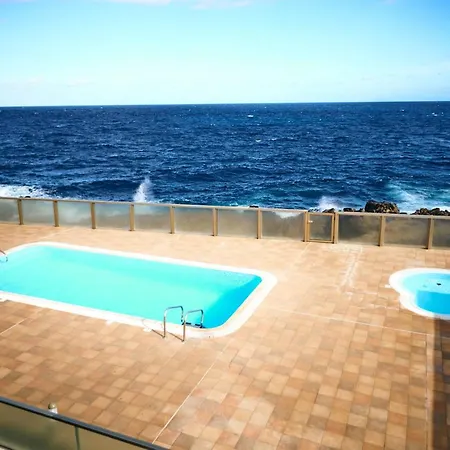 Apartment 3bdr + 2bath Ocean View *